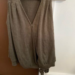 LAST CHANCE Wrap tank top